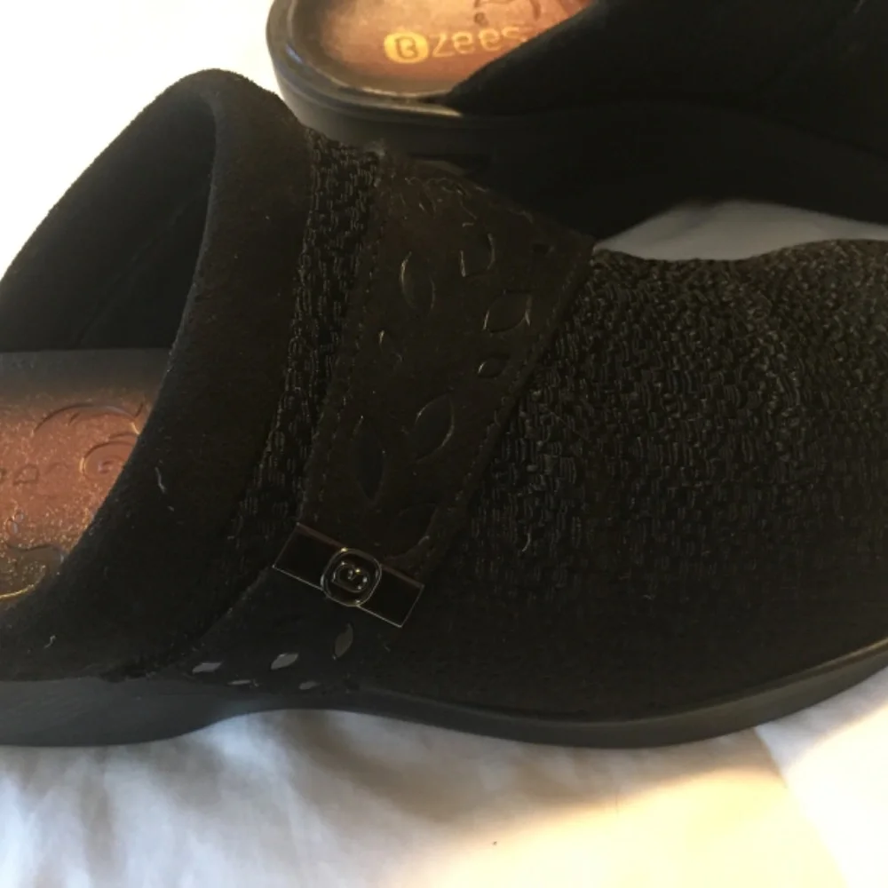 Bzees clogs - Picture 3 of 5